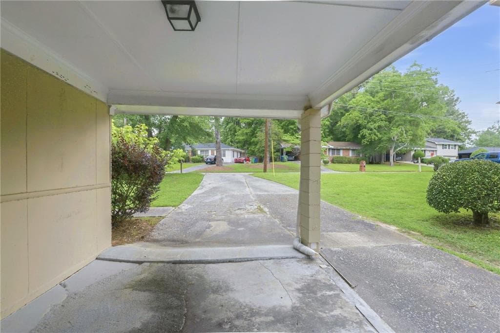3 bedroom, 1 bathroom, 1,165 sq ft single family residence for sale at 3578 Sherbrooke Way, Atlanta, GA 30331 — photo 2