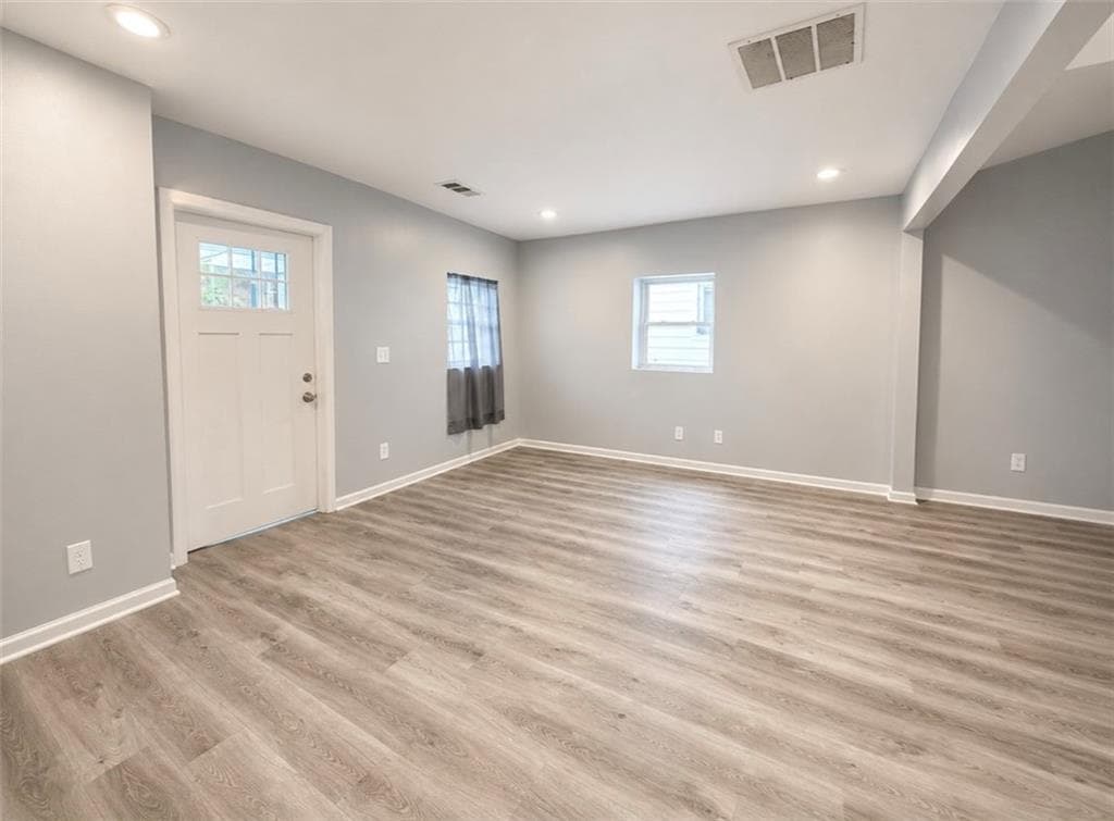 3 bedroom, 2 bathroom, 1,154 sq ft single family residence for sale at 917 Garibaldi Street, Atlanta, GA 30310 — photo 6