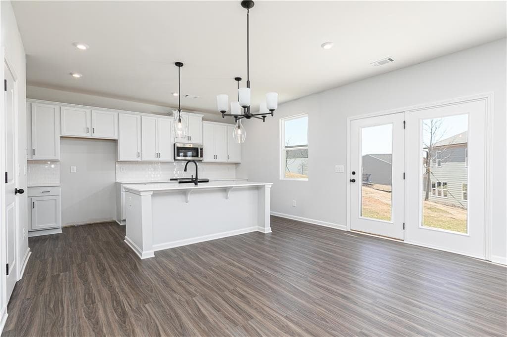4 bedroom, 3 bathroom, 2,917 sq ft single family residence under contract at 2871 Copper Bridle Bend, Powder Springs, GA 30127 — photo 3