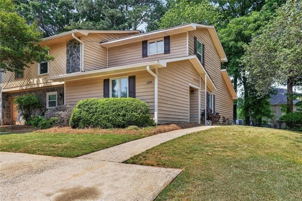 1689 Wynndowne Trail, Smyrna, GA 30080 — most recent listing photo