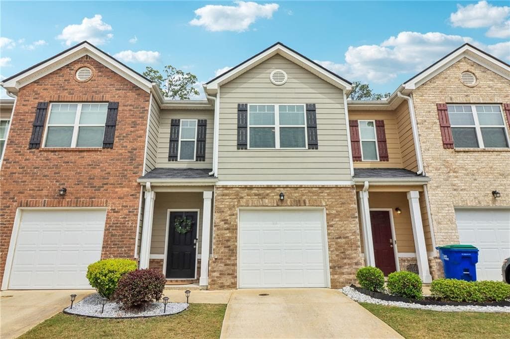 3 bedroom, 3 bathroom, 1,488 sq ft townhouse sold at 6314 Rockaway Road, Atlanta, GA 30349