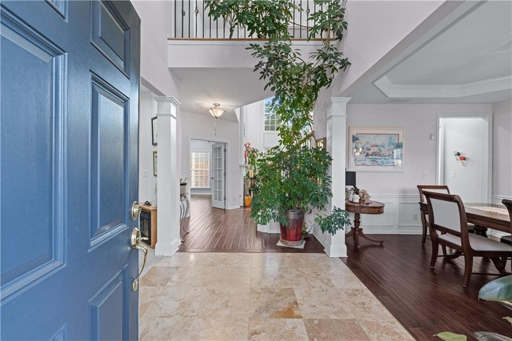 5 bedroom, 3 bathroom, 2,528 sq ft single family residence for sale at 135 Splinter Court, Suwanee, GA 30024 — photo 4