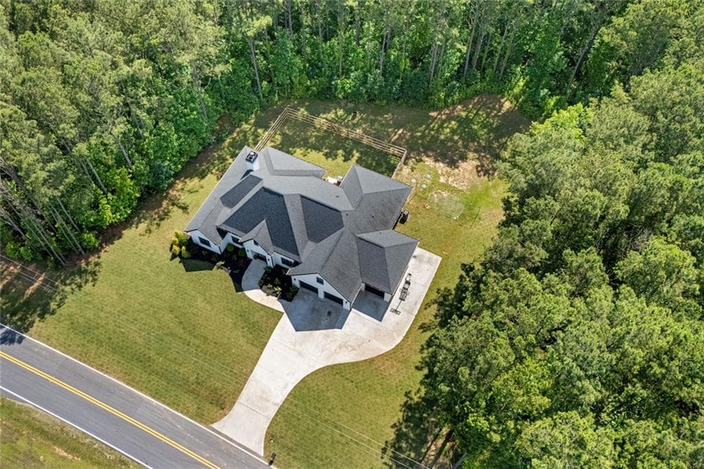 5 bedroom, 4 bathroom, 2,941 sq ft single family residence for sale at 449 Hollingshed Road, Dallas, GA 30132 — photo 3