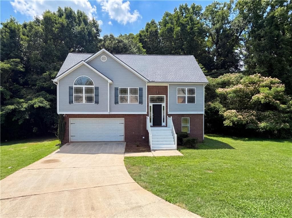 5 bedroom, 3 bathroom, 1,813 sq ft single family residence sold at 104 Peppertree, Griffin, GA 30224