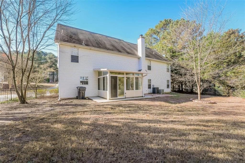 6 bedroom, 3 bathroom, 3,460 sq ft single family residence under contract at 13068 Rangeley Hills Drive, Hampton, GA 30228 — photo 2
