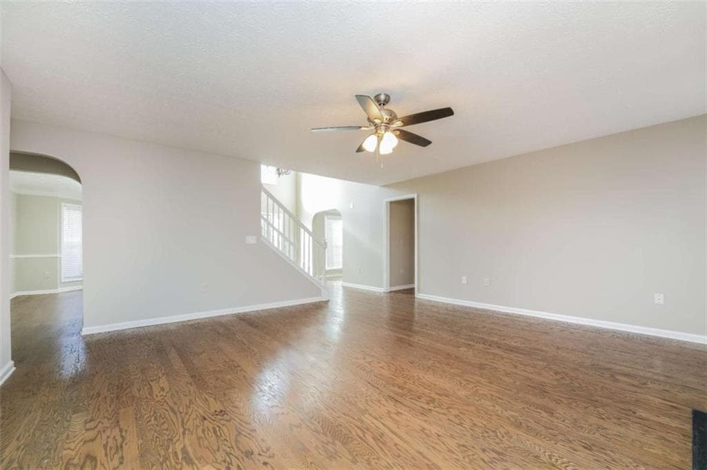 6 bedroom, 3 bathroom, 3,460 sq ft single family residence under contract at 13068 Rangeley Hills Drive, Hampton, GA 30228 — photo 9