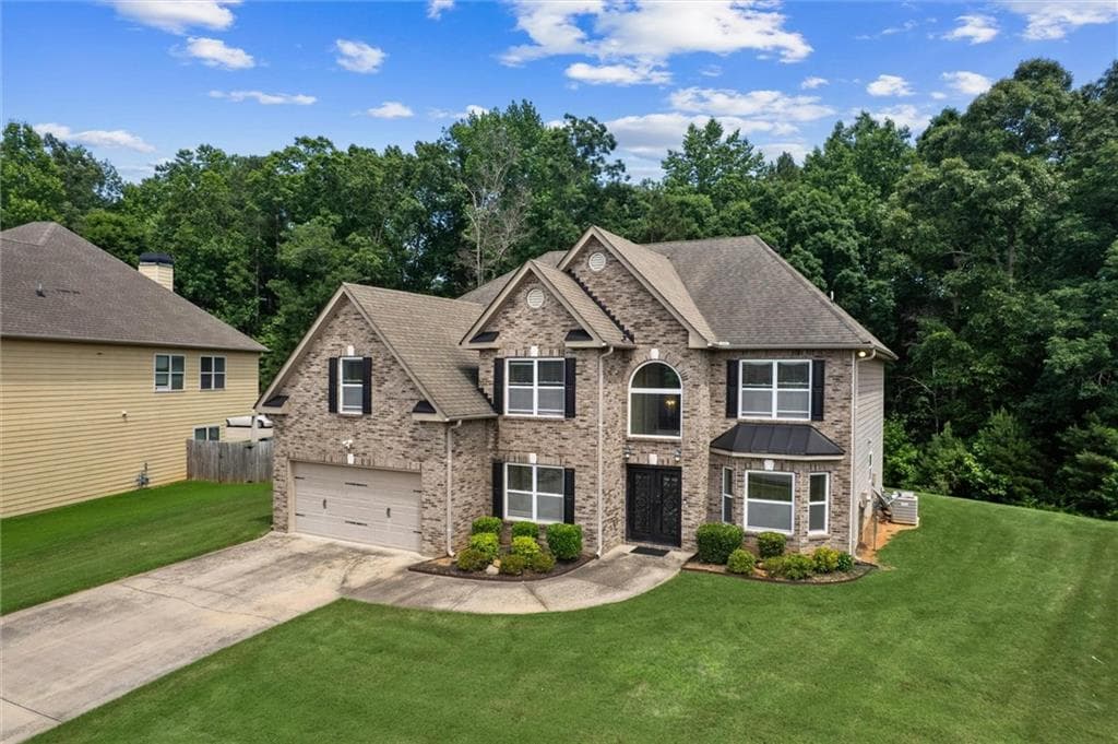 5 bedroom, 4 bathroom, 3,512 sq ft single family residence under contract at 3995 Lucas Lane, Ellenwood, GA 30294 — photo 2