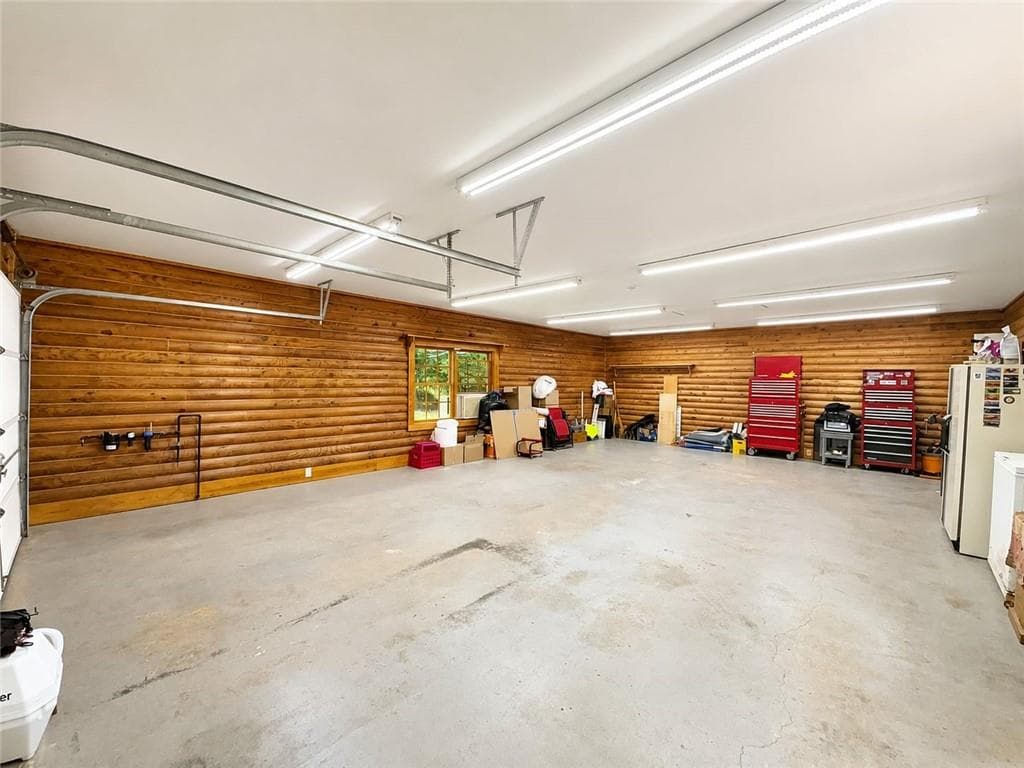 3 bedroom, 2 bathroom, 2,072 sq ft single family residence for sale at 1120 Ridgewood Drive, Pendergrass, GA 30567 — photo 9