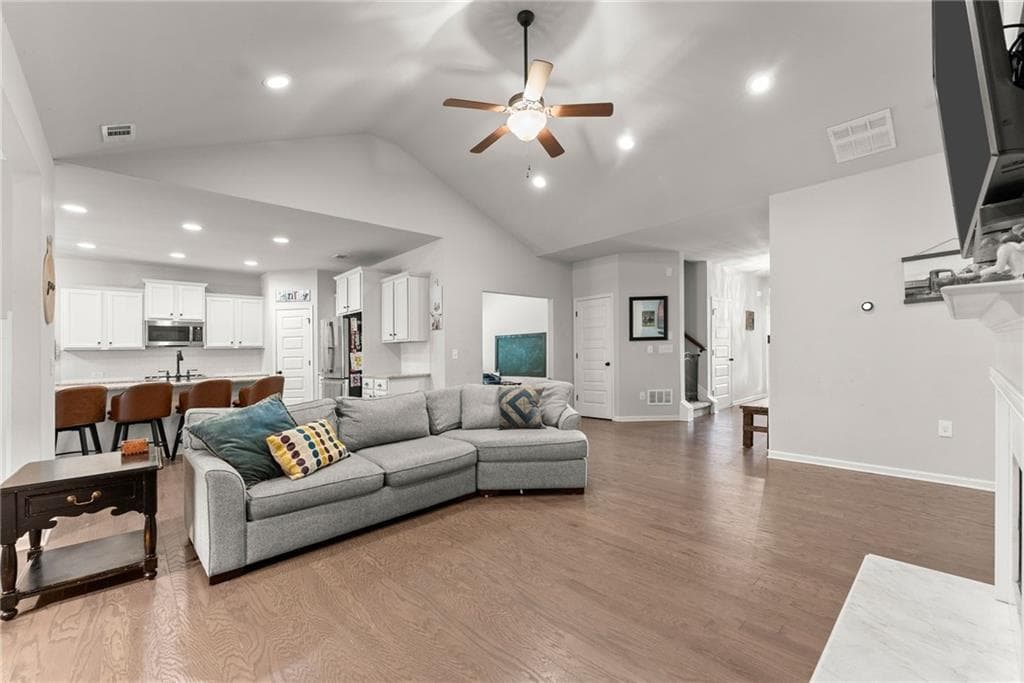 3 bedroom, 2 bathroom, 2,528 sq ft single family residence under contract at 67 Blue Sky Drive, Dawsonville, GA 30534 — photo 8