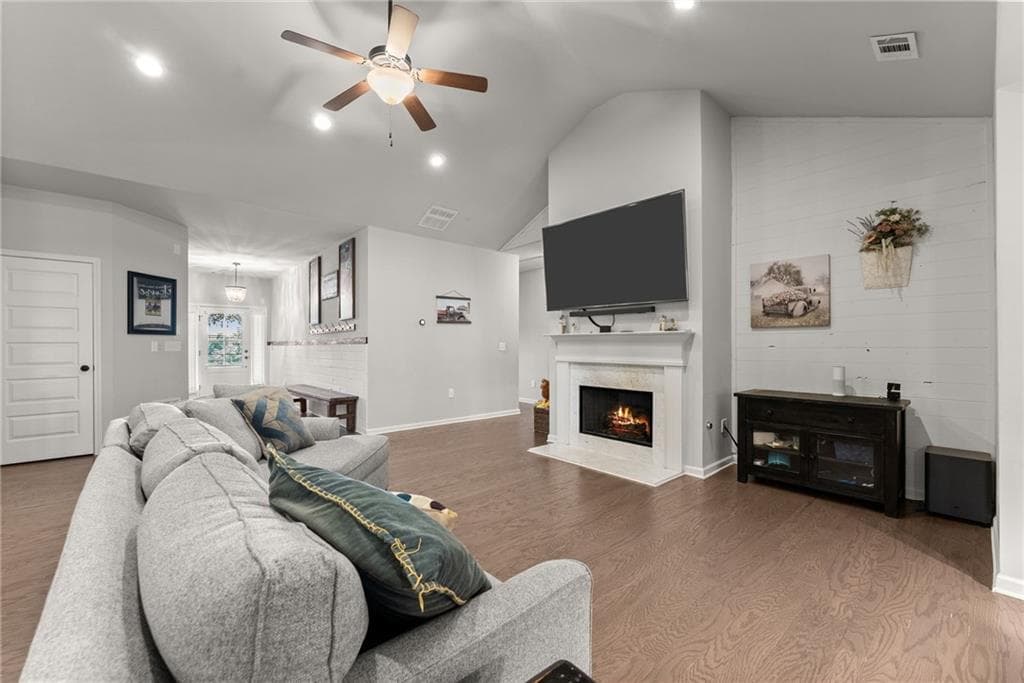 3 bedroom, 2 bathroom, 2,528 sq ft single family residence under contract at 67 Blue Sky Drive, Dawsonville, GA 30534 — photo 9