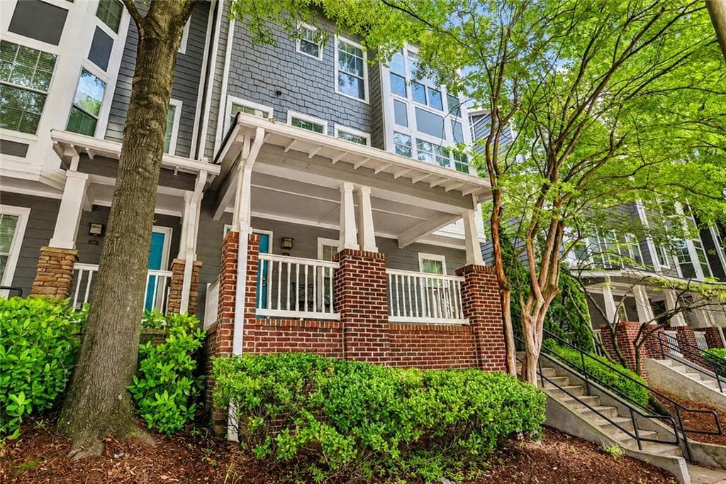 2 bedroom, 3 bathroom, 1,606 sq ft townhouse for sale at 1112 Park Row S, Atlanta, GA 30312 — photo 2