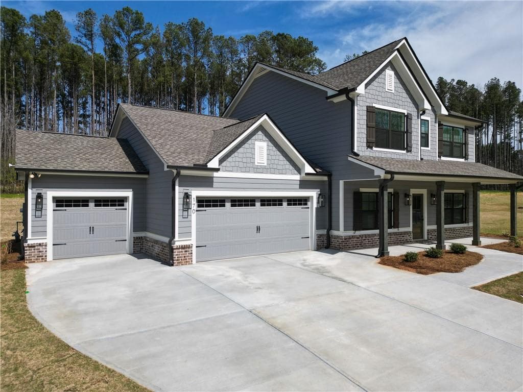 4 bedroom, 3 bathroom, 2,451 sq ft single family residence for sale at 170 Weslyn Drive, Social Circle, GA 30025 — photo 4
