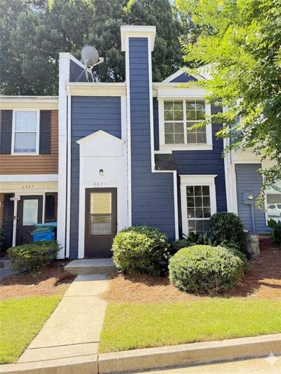 2 bedroom, 2 bathroom, 1,120 sq ft townhouse for sale at 6624 Wellington Square, Norcross, GA 30093 — photo 3