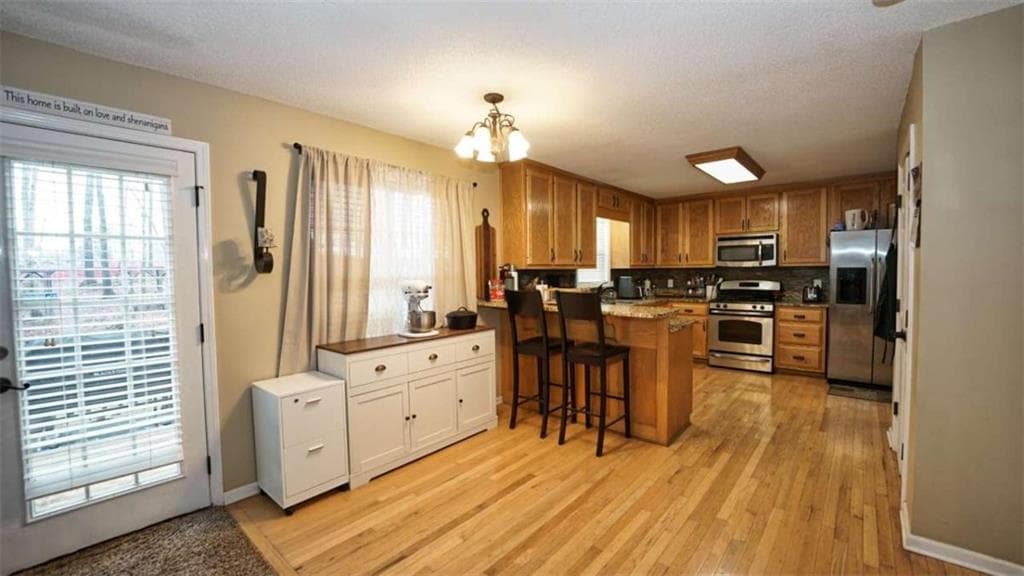3 bedroom, 3 bathroom, 2,228 sq ft single family residence for sale at 1049 Fieldstone Drive, Canton, GA 30114 — photo 10