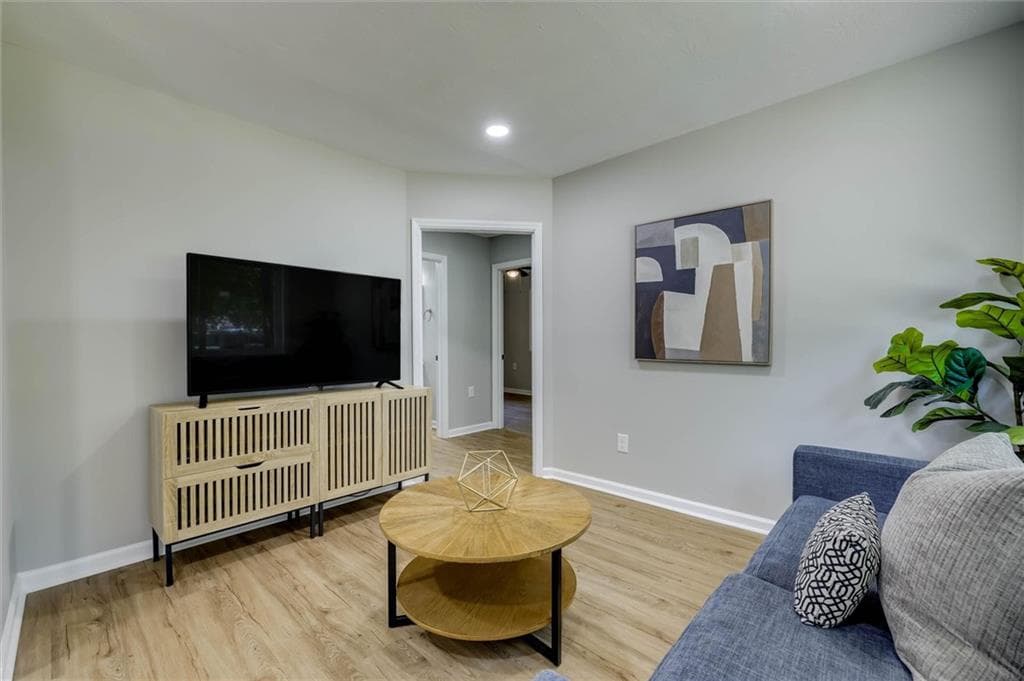4 bedroom, 2 bathroom, 1,050 sq ft single family residence for sale at 1704 Susan Circle, Augusta, GA 30906 — photo 5