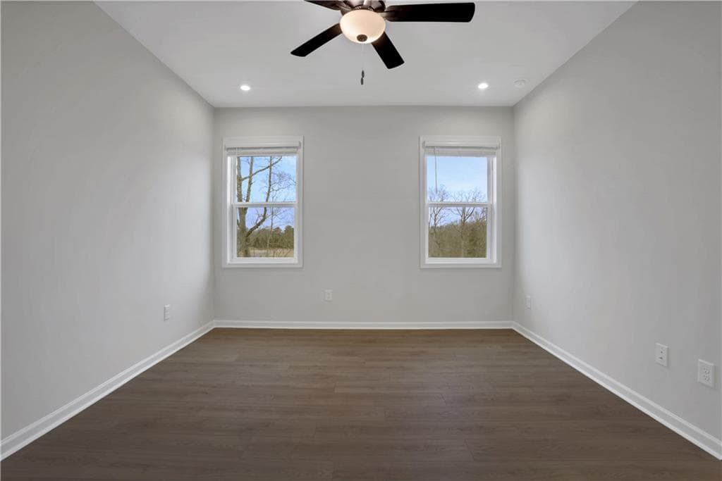 4 bedroom, 4 bathroom, 2,421 sq ft townhouse under contract at 324 Sunset Hollow Street, Sugar Hill, GA 30518 — photo 8