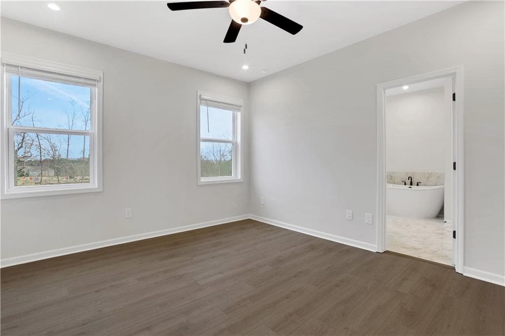 4 bedroom, 4 bathroom, 2,421 sq ft townhouse under contract at 324 Sunset Hollow Street, Sugar Hill, GA 30518 — photo 10