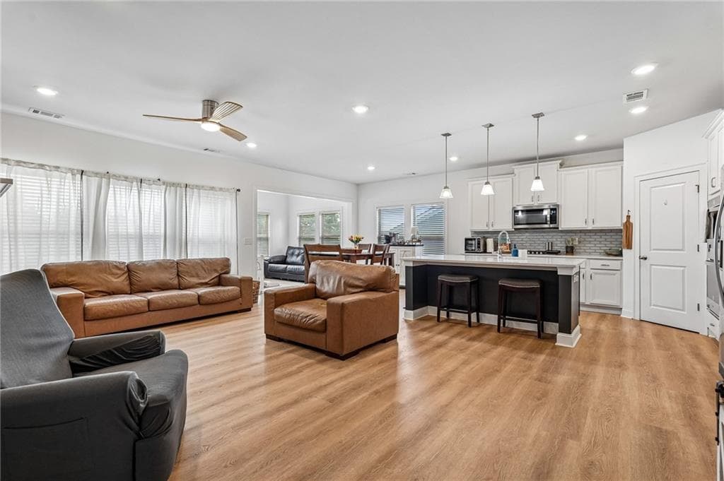 2 bedroom, 2 bathroom, 1,789 sq ft single family residence for sale at 505 Windy Ridge Court, Canton, GA 30114 — photo 9