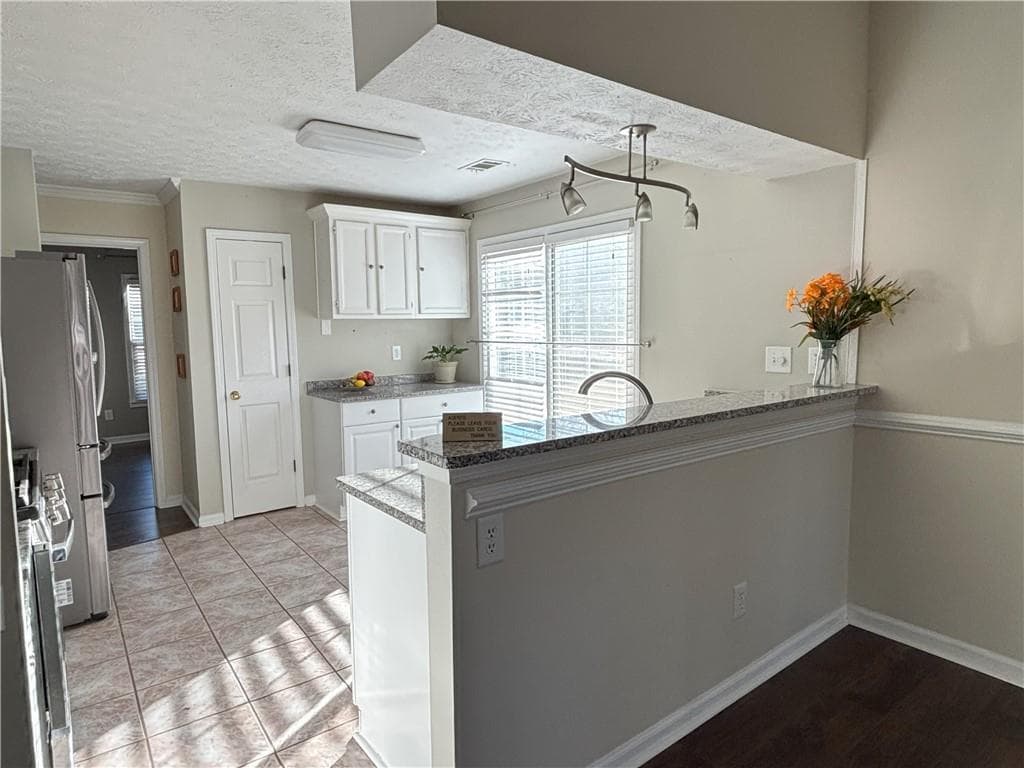 3 bedroom, 2 bathroom, 1,895 sq ft single family residence for rent at 4870 Camberbridge Drive, Alpharetta, GA 30022 for $2,600 a month — photo 5