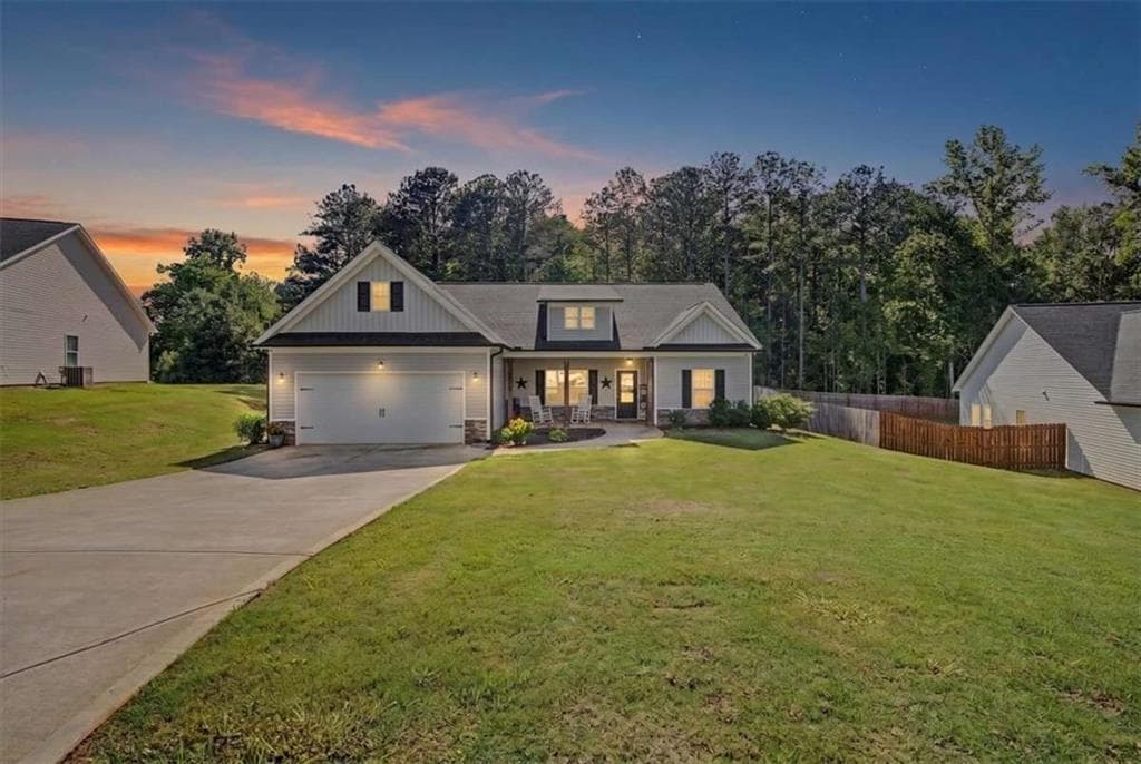 3 bedroom, 3 bathroom, 1,835 sq ft single family residence for sale at 119 Holly Farms Court, Rockmart, GA 30153 — photo 2