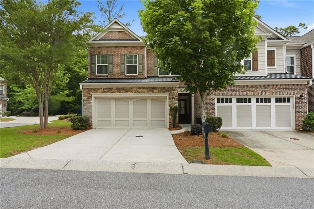 3 bedroom, 3 bathroom, 2,283 sq ft townhouse for sale at 3464 Flamingo Lane, Alpharetta, GA 30004 — photo 2