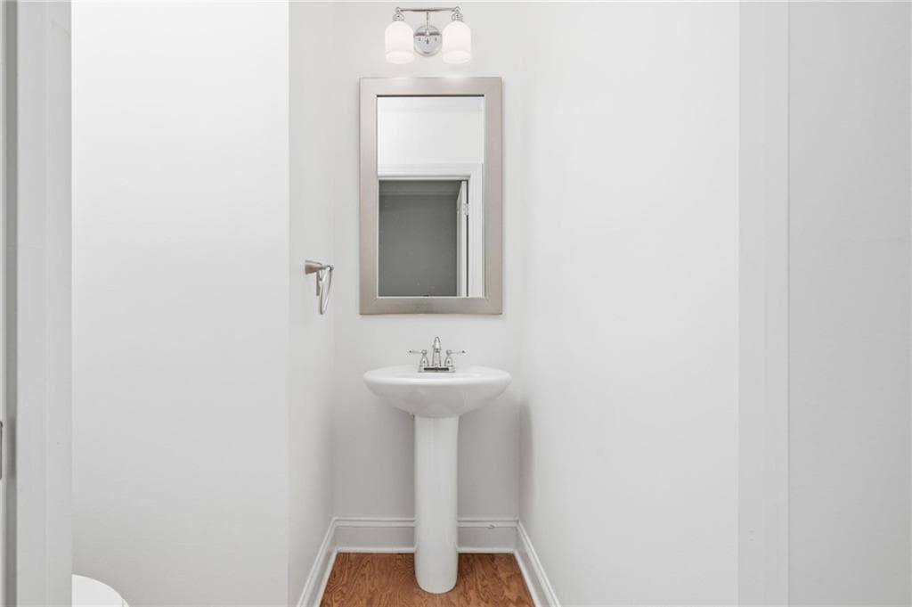 3 bedroom, 3 bathroom, 2,283 sq ft townhouse for sale at 3464 Flamingo Lane, Alpharetta, GA 30004 — photo 6