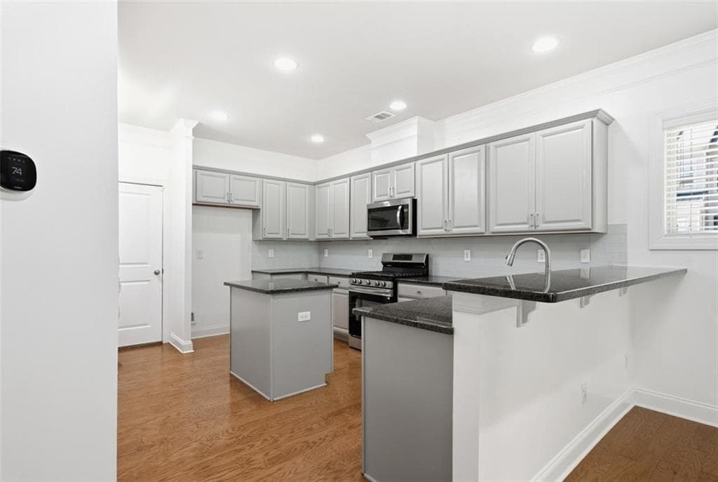 3 bedroom, 3 bathroom, 2,283 sq ft townhouse for sale at 3464 Flamingo Lane, Alpharetta, GA 30004 — photo 10