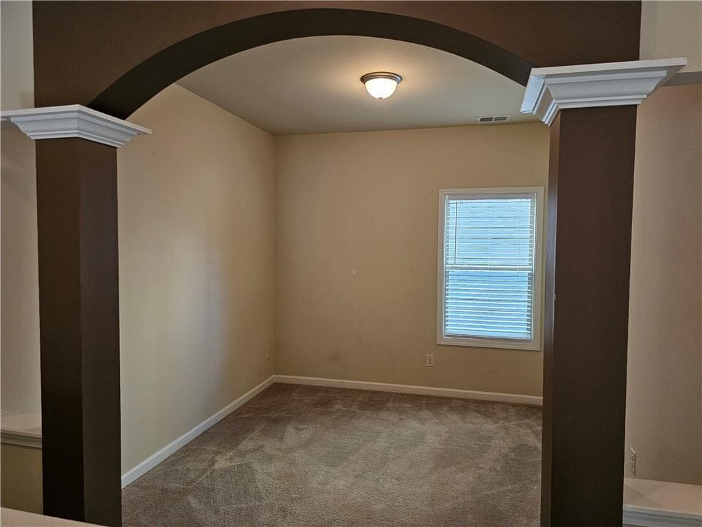 3 bedroom, 3 bathroom, 1,960 sq ft single family residence for rent at 5043 GLENCLIFF Drive, Sugar Hill, GA 30518 for $2,100 a month — photo 10