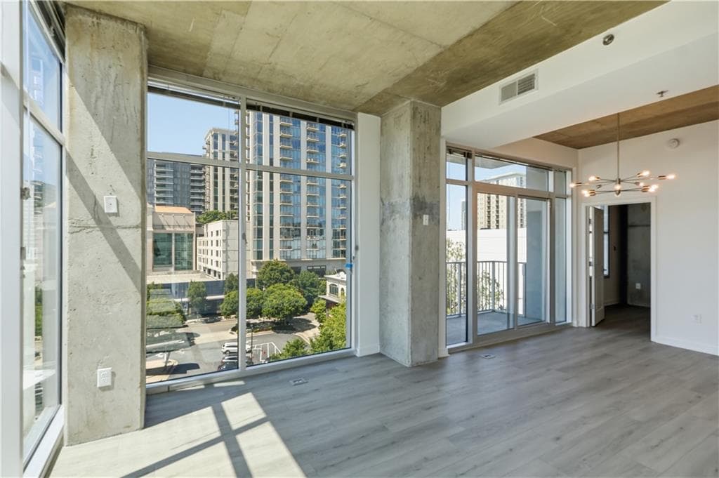 2 bedroom, 2 bathroom, 1,060 sq ft condominium for sale at 250 Pharr Road 808, Atlanta, GA 30305 — photo 3