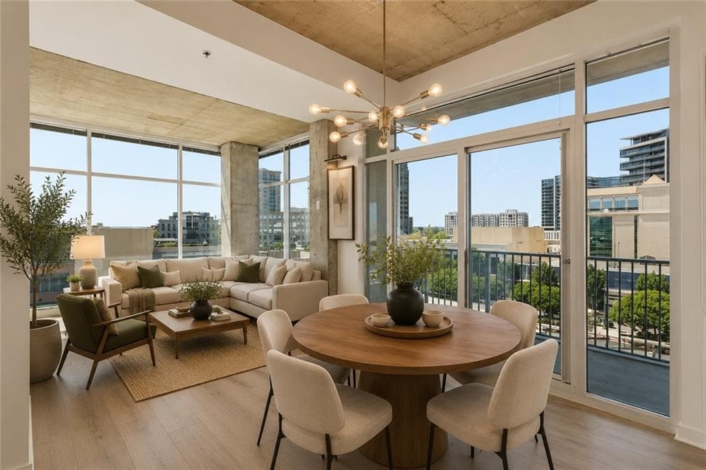 2 bedroom, 2 bathroom, 1,060 sq ft condominium for sale at 250 Pharr Road 808, Atlanta, GA 30305 — photo 4