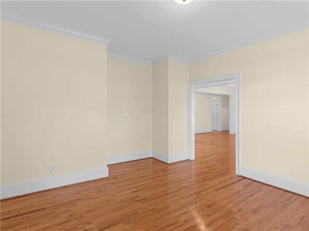 3 bedroom, 3 bathroom, 2,634 sq ft single family residence for sale at 214 Cheshire Drive, Griffin, GA 30223 — photo 5