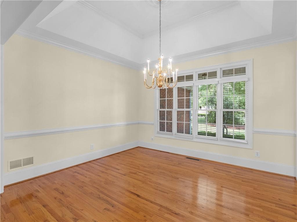 3 bedroom, 3 bathroom, 2,634 sq ft single family residence for sale at 214 Cheshire Drive, Griffin, GA 30223 — photo 7