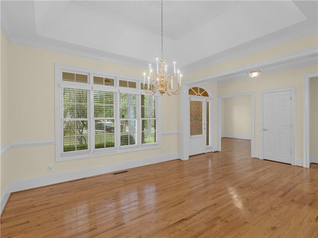 3 bedroom, 3 bathroom, 2,634 sq ft single family residence for sale at 214 Cheshire Drive, Griffin, GA 30223 — photo 9