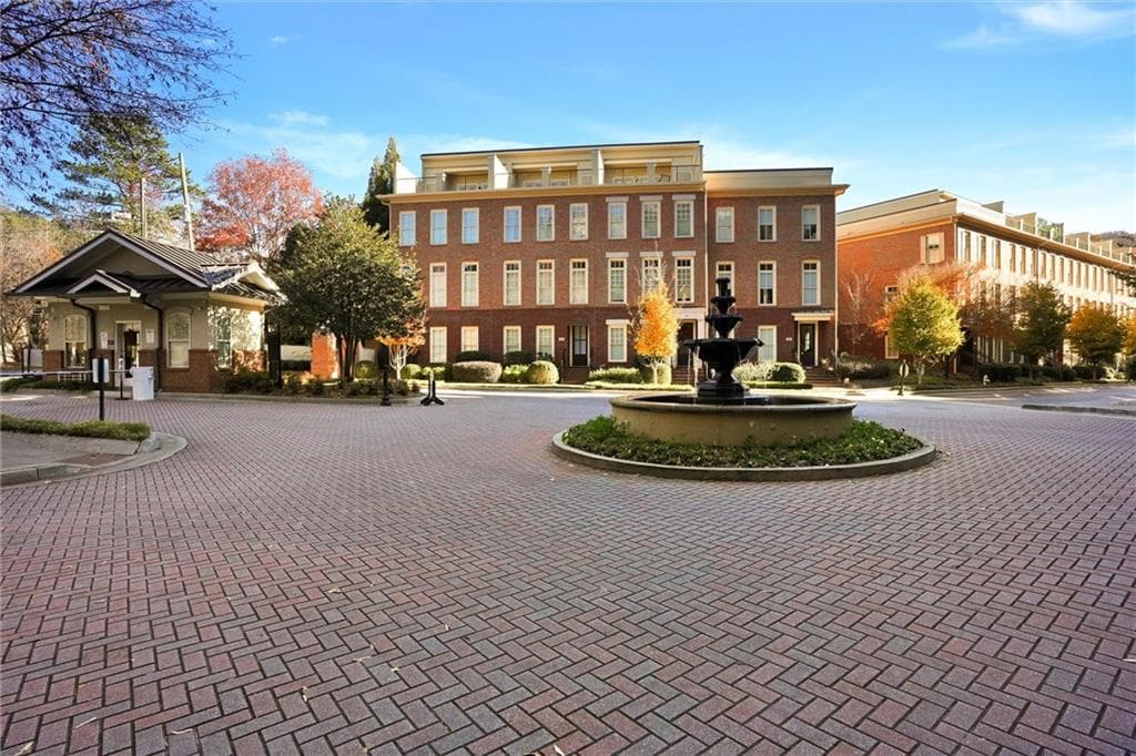 4 bedroom, 5 bathroom, 2,256 sq ft townhouse for rent at 902 River Vista Drive 94, Atlanta, GA 30339 for $4,500 a month — photo 1 of 51