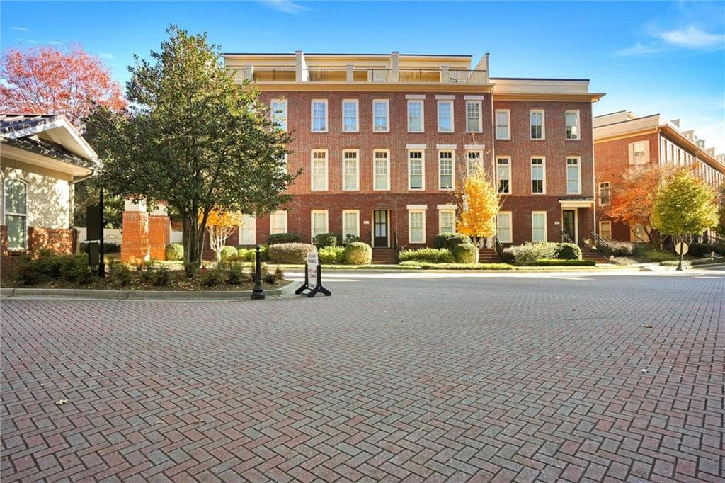4 bedroom, 5 bathroom, 2,256 sq ft townhouse for rent at 902 River Vista Drive 94, Atlanta, GA 30339 for $4,500 a month — photo 7