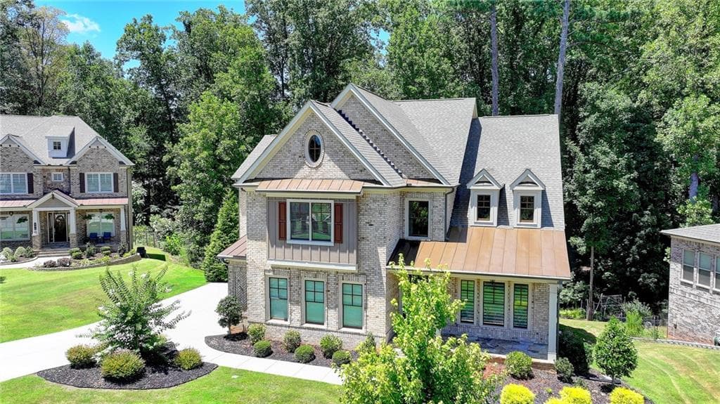 5 bedroom, 5 bathroom, 4,703 sq ft single family residence for sale at 925 Settles Creek Way, Suwanee, GA 30024