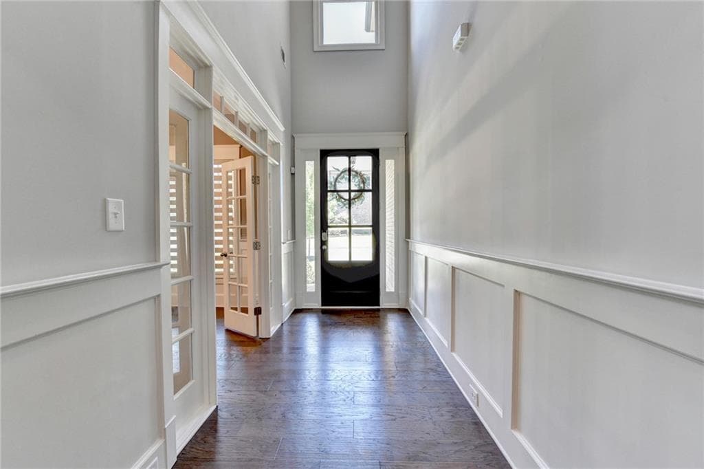 5 bedroom, 5 bathroom, 4,703 sq ft single family residence for sale at 925 Settles Creek Way, Suwanee, GA 30024 — photo 6