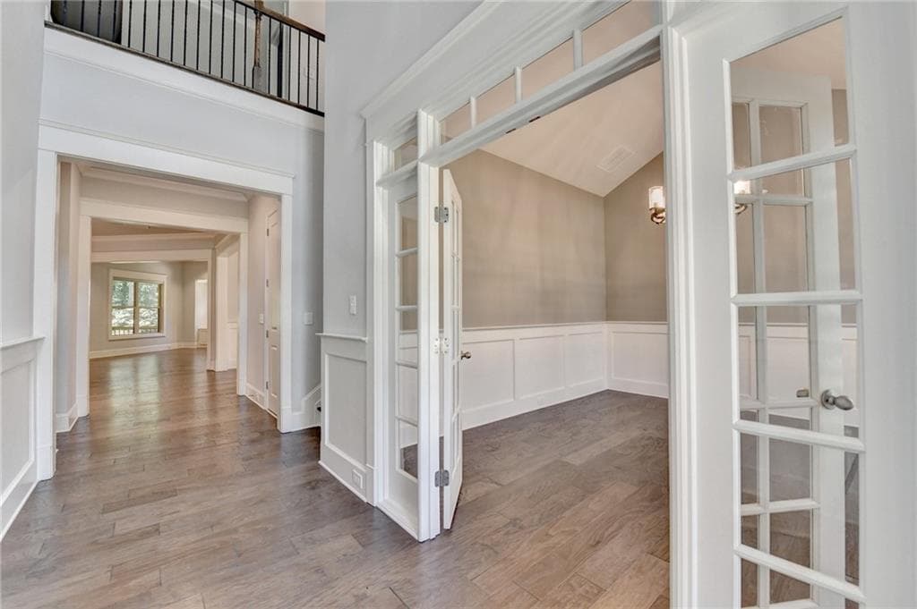 5 bedroom, 5 bathroom, 4,703 sq ft single family residence for sale at 925 Settles Creek Way, Suwanee, GA 30024 — photo 7