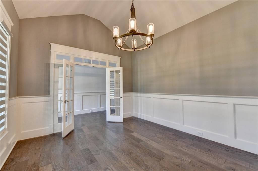 5 bedroom, 5 bathroom, 4,703 sq ft single family residence for sale at 925 Settles Creek Way, Suwanee, GA 30024 — photo 9