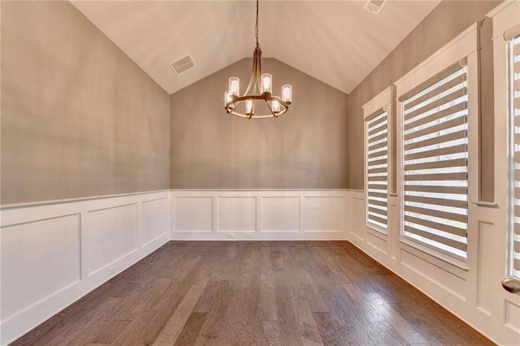 5 bedroom, 5 bathroom, 4,703 sq ft single family residence for sale at 925 Settles Creek Way, Suwanee, GA 30024 — photo 10