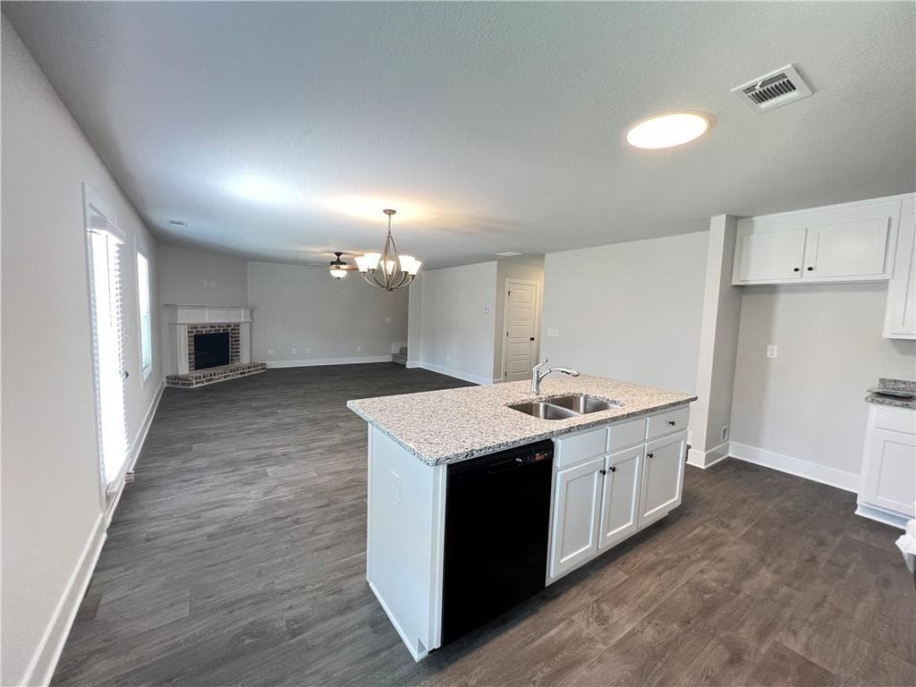 4 bedroom, 3 bathroom, 2,200 sq ft single family residence for rent at 52 Suwannee Way, Jefferson, GA 30549 for $2,050 a month — photo 5