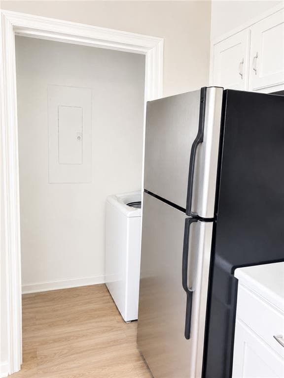 2 bedroom, 3 bathroom, 1,372 sq ft townhouse for sale at 1102 Pine Tree Drive 1102, Buford, GA 30518 — photo 8