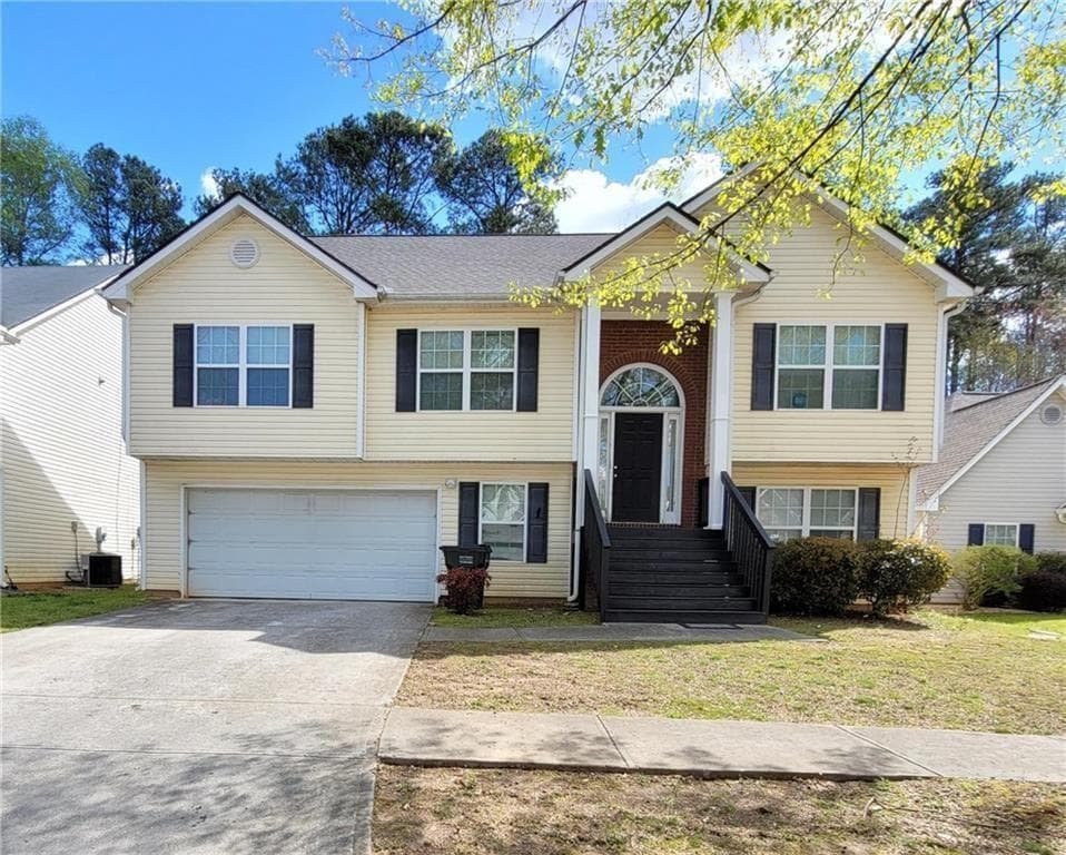 1 bedroom, 1 bathroom, 1,979 sq ft apartment for rent at 1794 Stephens Pond View, Loganville, GA 30052 for $1,250 a month — photo 1 of 9