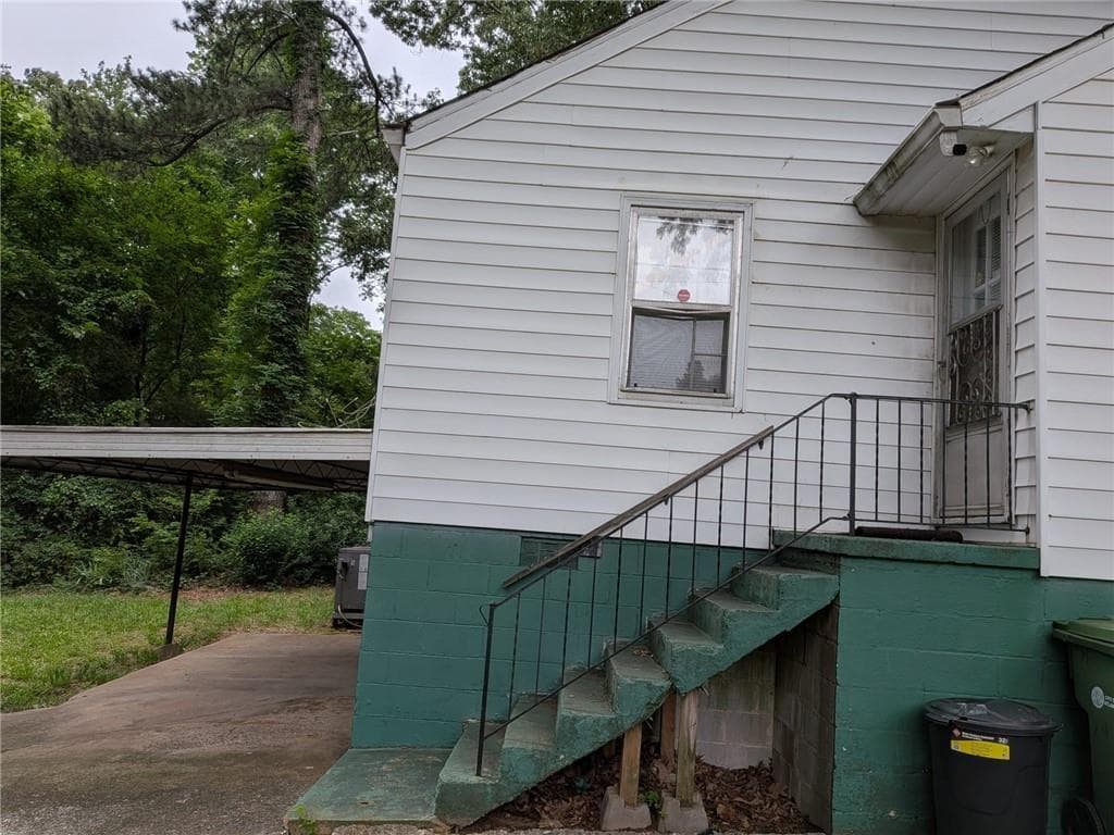 2 bedroom, 1 bathroom, 1,062 sq ft single family residence for sale at 244 Hilltop Drive, Atlanta, GA 30315 — photo 9