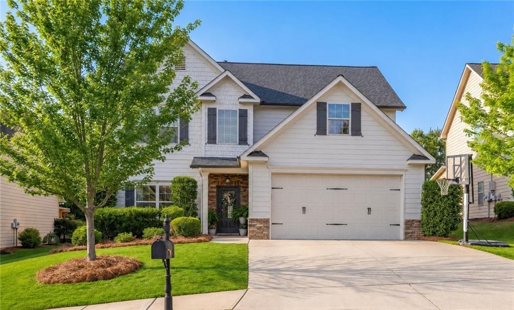 4 bedroom, 3 bathroom, 2,300 sq ft single family residence sold at 355 Fieldstone Lane, Dallas, GA 30132