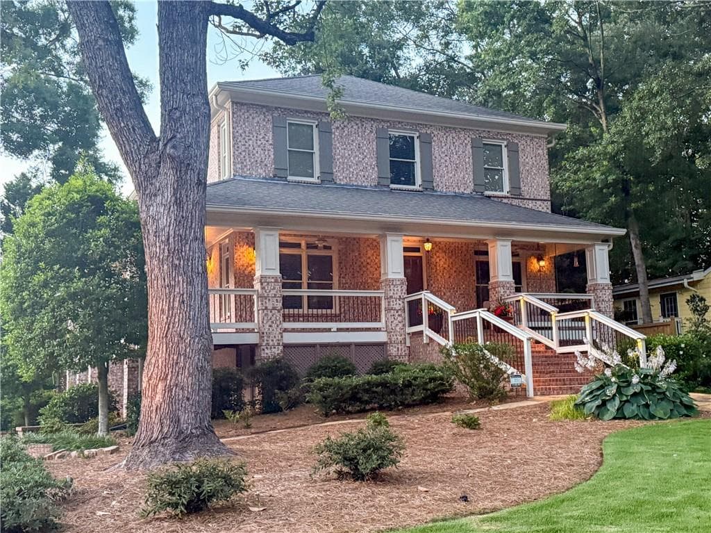 4 bedroom, 5 bathroom, 4,376 sq ft single family residence for sale at 1372 Noel Drive, Brookhaven, GA 30319 — photo 2