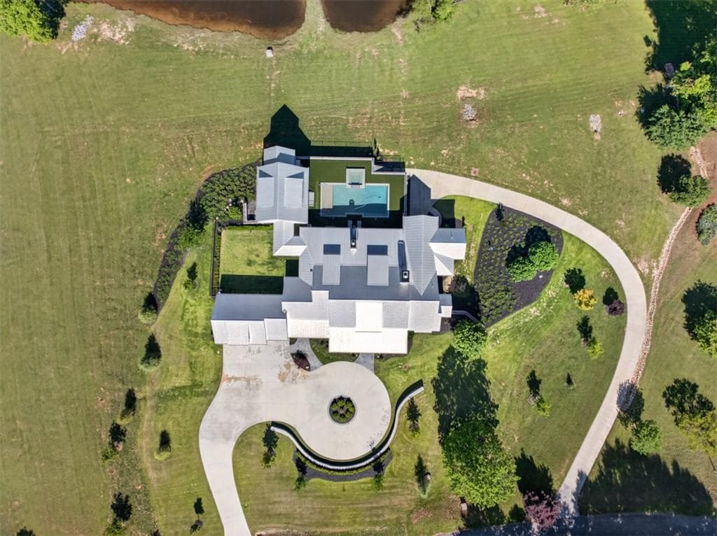 4 bedroom, 6 bathroom, 5,713 sq ft single family residence for sale at 536 Green Meadows, Dahlonega, GA 30533 — photo 3
