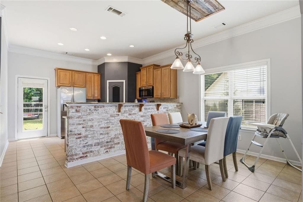 4 bedroom, 3 bathroom, 2,588 sq ft single family residence for sale at 636 Sunflower Drive, Canton, GA 30114 — photo 8