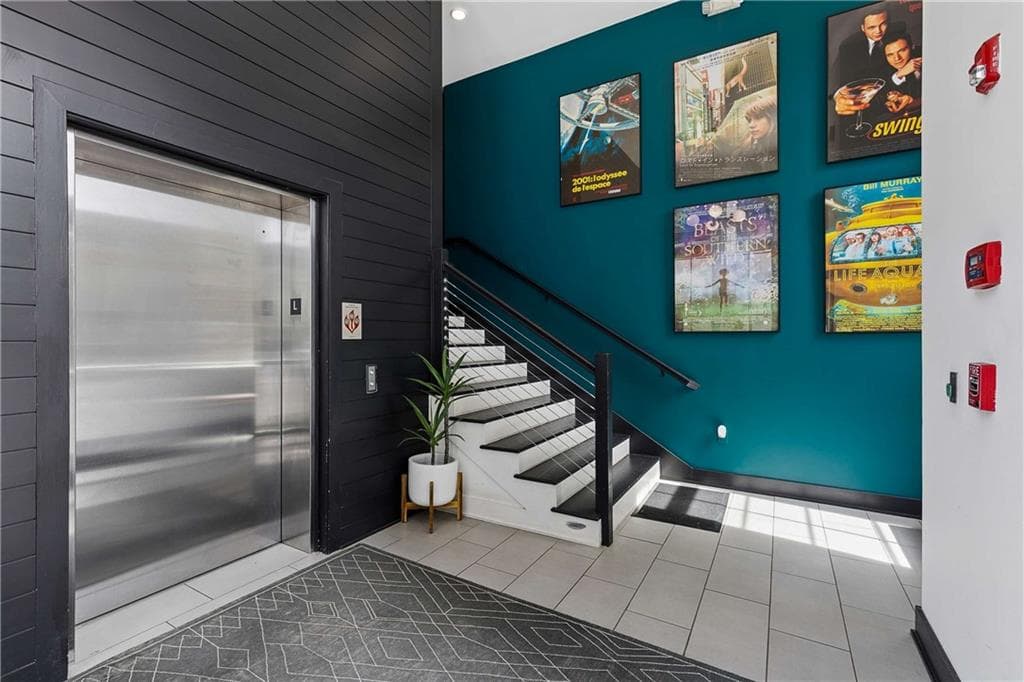 1 bedroom, 1 bathroom, 811 sq ft condominium for sale at 22 Airline Street 108, Atlanta, GA 30312 — photo 3