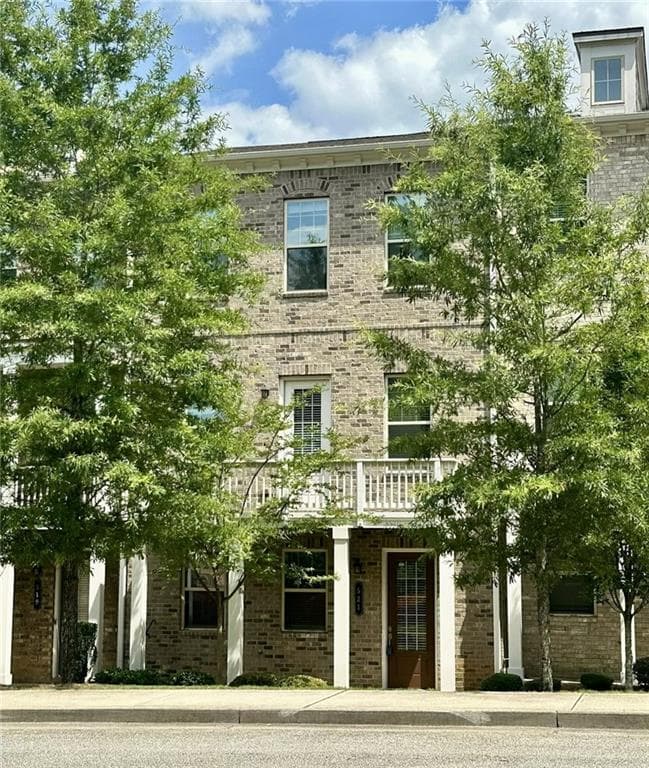 521 Headwind Way, Alpharetta, GA 30005 — most recent listing photo